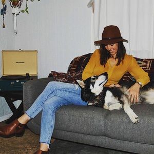 Meet your Posher, Nicole